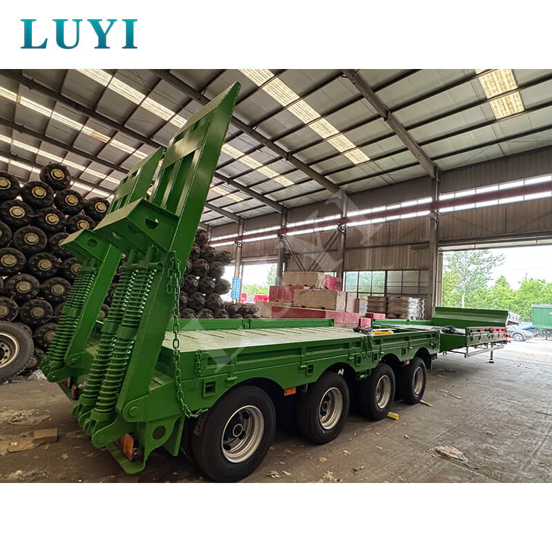 รถกึ่งพ่วงพื้นต่ำ 4 เพลา Luyi จัดส่งไปยังเอกวาดอร์ เสริมศักยภาพการขนส่งหนักสำหรับโครงสร้างพื้นฐานในอเมริกาใต้