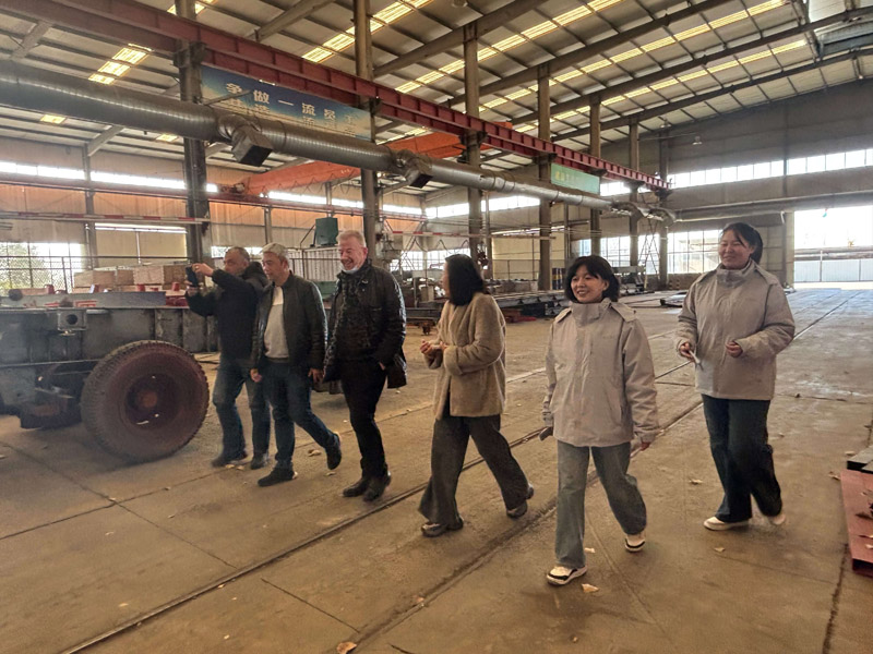 ลูกค้าชาวอาร์เมเนียเยี่ยมชม Luyi! จับมือเปิดพิมพ์เขียวใหม่สำหรับตลาดต่างประเทศ