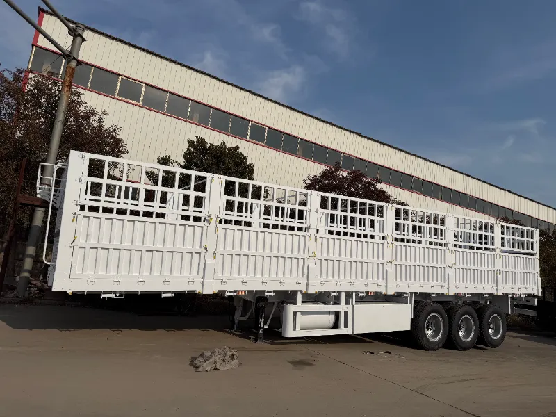 รถพ่วงพื้นเรียบแบบ Tri-Axle ขนาด 80 ตัน: การใช้งาน ข้อมูลจำเพาะ และคู่มือการซื้อ