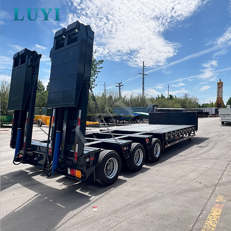 3 Line 6 Axle 80T Lowbed Semi Trailer สำหรับการขนส่งเครื่องจักรกลหนัก
