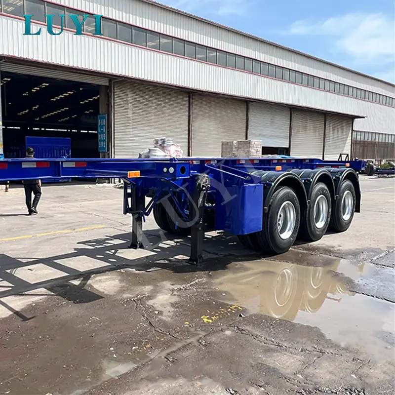 รถพ่วงพื้นเรียบ Tri Axle สำหรับตู้คอนเทนเนอร์ เครื่องจักร และการขนส่งสินค้าหนัก